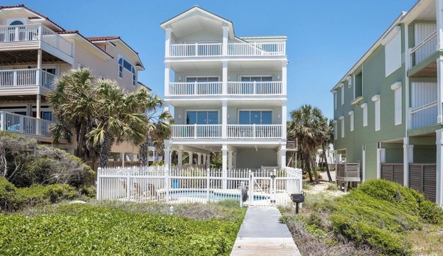 Gorgeous Gulf Front Home, 8 bed/7 bath, Pool, Elevator, and all the amenities!