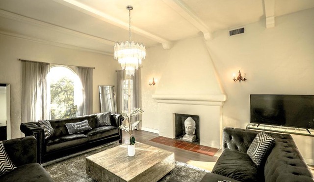 Gorgeous Renovated 3BD 2BA near West Hollywood and Beverly Hills