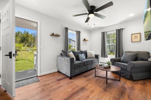 Huckleberry Lane Retreat