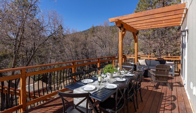 Kodiak by AvantStay | Picturesque Big Bear Home w/ Modern Amenities