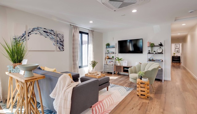 LA Extended Stay Near Beach & Major international sporting event!