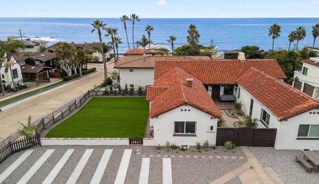 La Jolla Getaway 3BR Ocean-View Steps to Beach