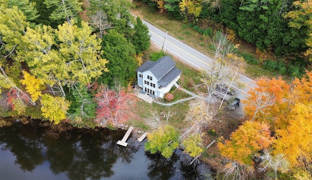 Lake Front-Maine Themed-Soaking Tub-Fire Pit-Kayak