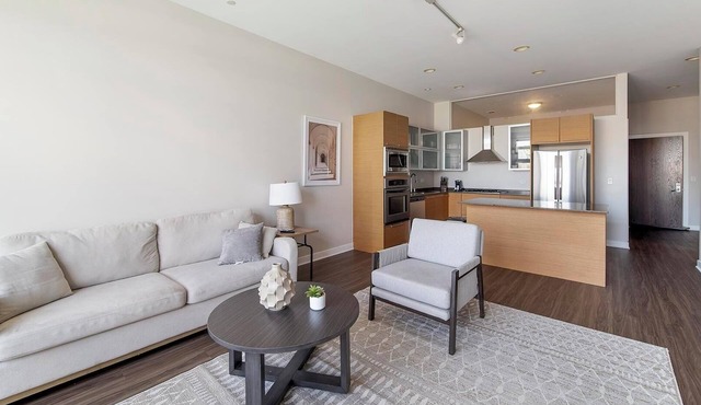 Landing | Incredible 2BD, Gym, Rooftop Lounge
