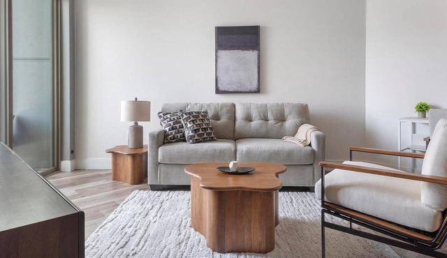 Landing | Modern 2BD, Yoga Studio, Gym