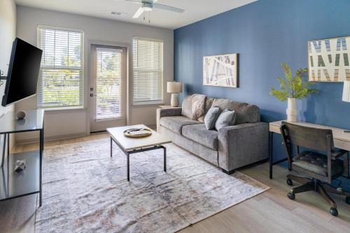 Landing Stunning 1BD Gym Clubhouse