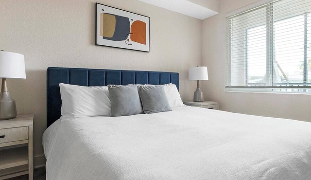 Landing | Stylish 1BD, Clubhouse, Yoga Studio