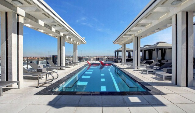 Las Vegas Luxe Escape