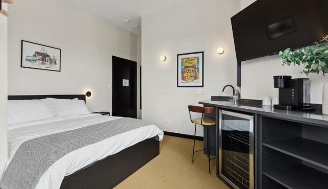 Logan Square SRO Hotel