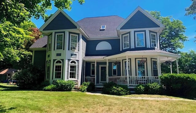 Maine Luxury Home On the Sea