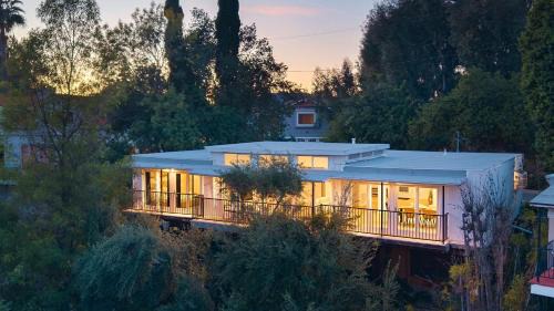 Marmol Vista by AvantStay