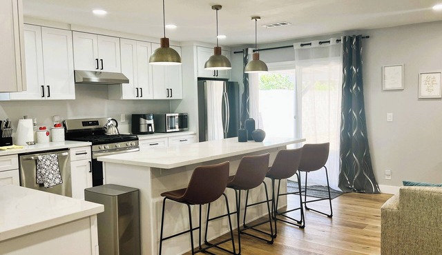 Modern Comfort near Disneyland
