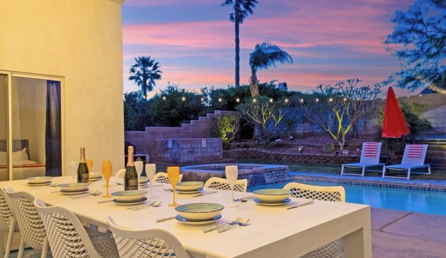 Modern Oasis for Starry Nights and Festive Lights