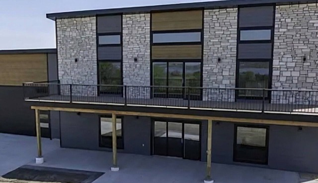 Modern Riverfront Escape, Crofton, NE – Lower Level Suite in Crofton