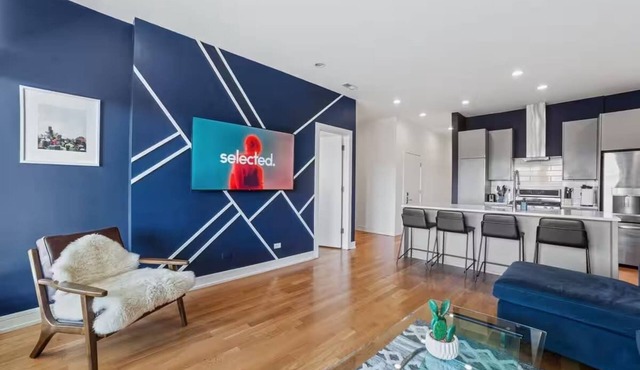 Multi-Unit Condo Building in Chicago