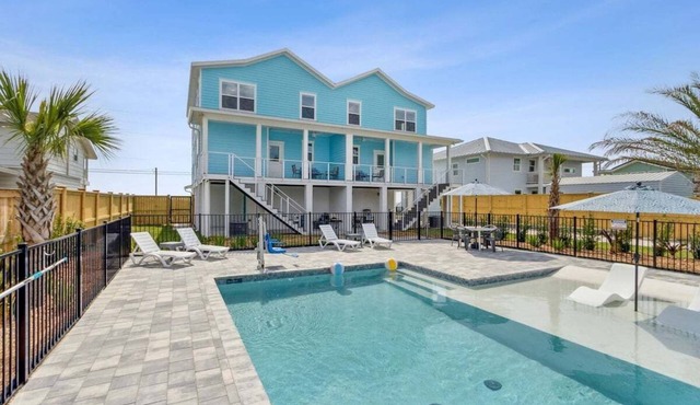 New 2025 Ocean Views Pool 4BR