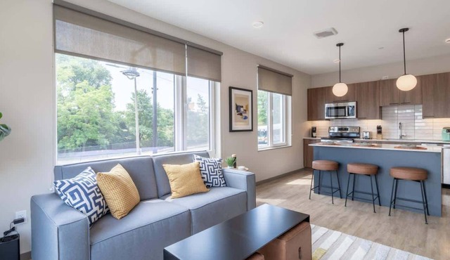 New! Boston 4 Bedroom - 2 bathroom suite with full kitchen plus washer and dryer.