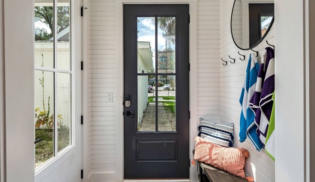 New build in 2020 - 4/2.5 Home - Close to downtown & beaches