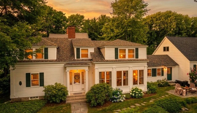 NEW! Greek Revival Retreat - Walk to Harbor, Viking Kitchen, Fireplace, Sunroom