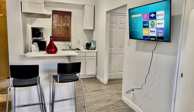 Newly Redone Mid City converted GARAGE apartment