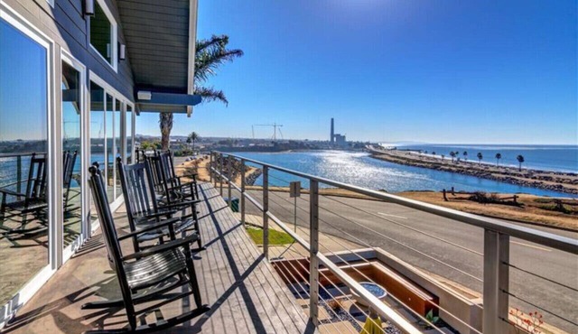Ocean View Amazingness! Enjoy your vacation in one