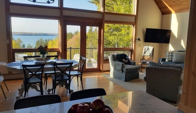 Ocean View Cedar Chalet/10 min to Acadia