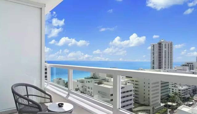 Ocean View Jr. Suite Oceanfront Resort Fontianbleau Tresor Tower Spa Passes
