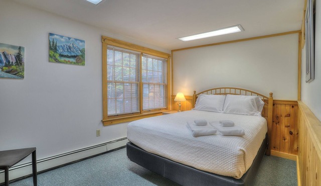 Oquossoc Suite #7 | Upstairs Suite