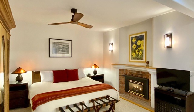 Otters Pond Bed & Breakfast