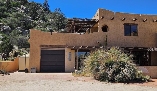 Palm Desert Area Secluded Mountain Home Above Coachella Valley