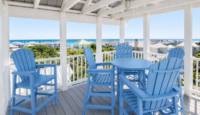 Panoramic Ocean View ☀️ Near Beach | Family Friendly | Saltwater Pool ☀️ Barbie Bathroom!