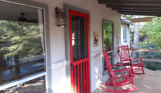 Peaceful, Quite Location ! Close to Everything! "31 Day Minimum"