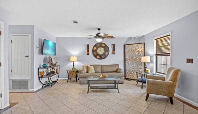 Pensacola Downtown + 19 Min to Beach! + Unit B