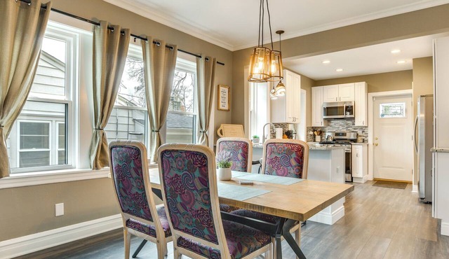 Pet-Friendly Family Apartment - Near NU Campus!
