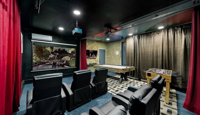Pickleball/HotTub, GameRoom/Theater Disneyland AN6