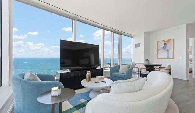 Premium Lake Views + Ideal for Group Getaways
