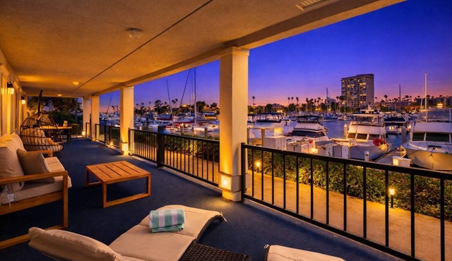 Relaxation is for Everyone, Book Accessible ADA Friendly, Large Patio Views of Marina