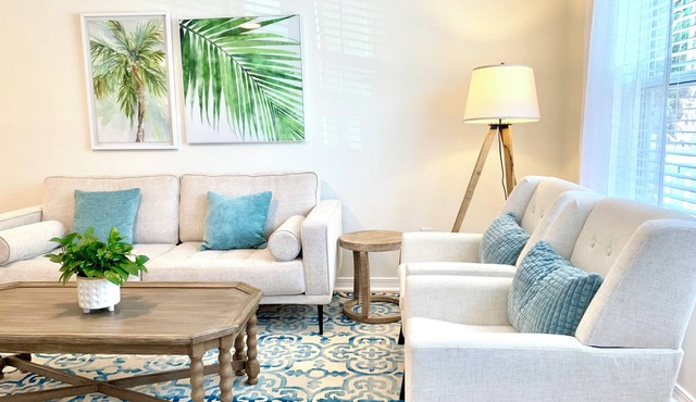 Renovated, Charming Townhouse w/Sound Views
