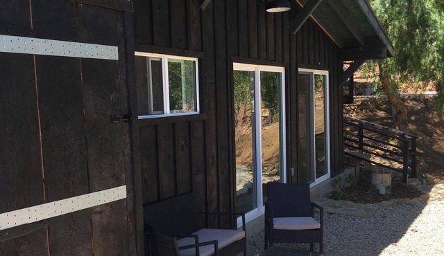 Romantic Vineyard Cottage Oasis*Writers/Creatives Paradise*Stunning Canyon View*