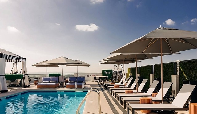 Rooftop Pool & Lounge, Steps to Sunset Strip, Dining & Beverly Hills Attractions