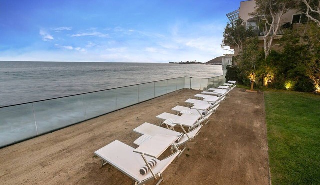 SA Beach Suite #2 by Stay Awhile Villas