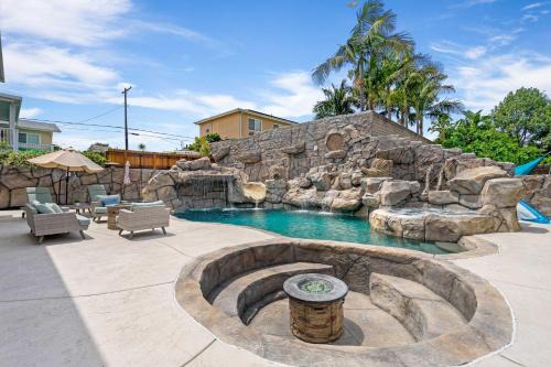 San Pedro 5BR - Coastal Retreat by Colby & Conrad