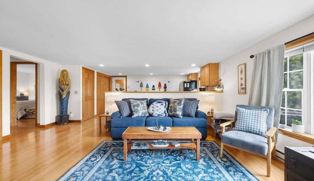 Sand Cove Cottage-New!