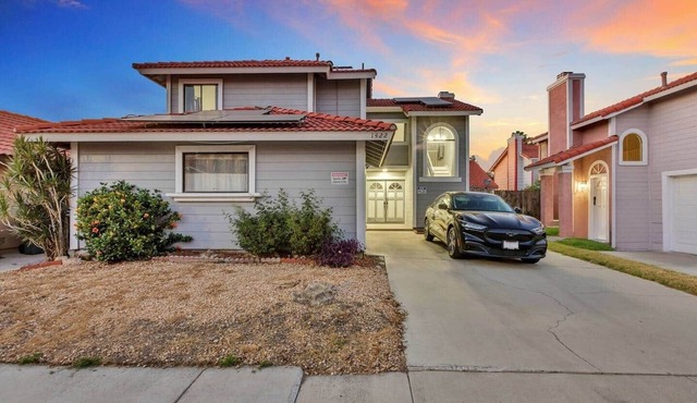 SB Home | 3 Bedrooms | Central | Spacious