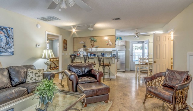 Seagrove Beach, 3 BR Home with in-ground pool, near Seaside & Beaches