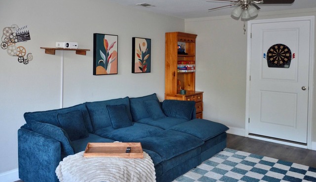 Sleeps 8! Pet friendly retreat by the beach + movie room and large fenced yard