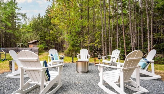 Southwest Harbor | Retreat | Fire Pit | AC | W/D