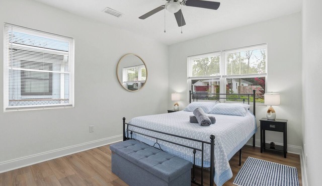 Spacious and comfortable house in Avondale. Ideal for longer stays. Pet friendly