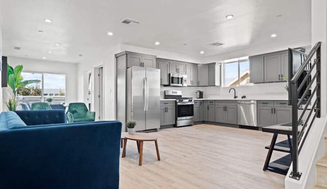 Spacious and modern home in Arts District
