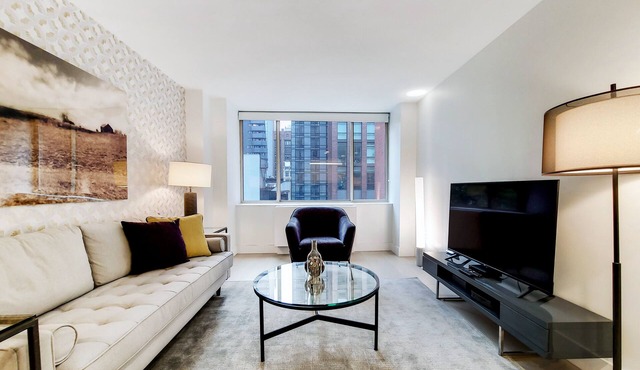 Spacious One Bedroom in Flatiron District